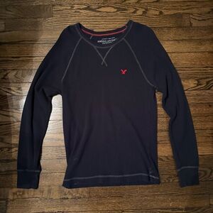 American Eagle Outfitters Men's Dark Blue Long Sleeve Tee